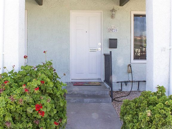 4th image of 19720 Avenue Of The Oaks