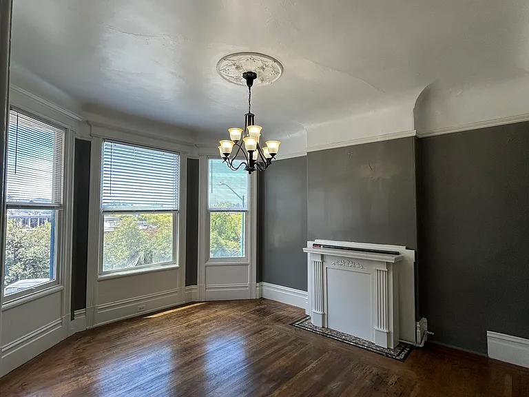 326 Capitol St #A — Photo 7