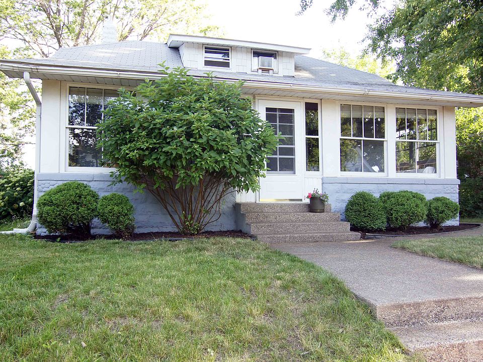 1st image of 1541 Breda Ave