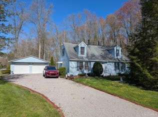 17199 Bloomrose Rd, Williamsburg, OH 45176