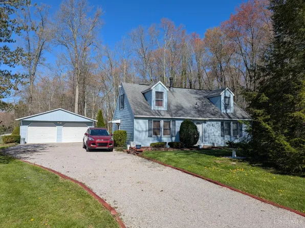 17199 Bloomrose Rd, Williamsburg, OH 45176