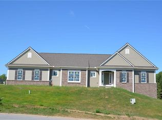 3 Rollins Xing, Pittsford, NY 14534