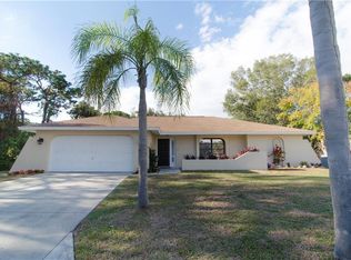 832 Diane Cir, Englewood, FL 34223