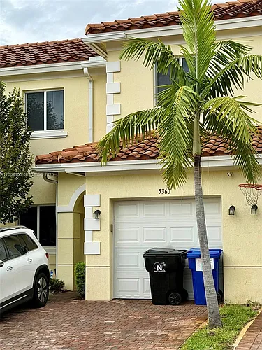 5360 SW 13th Ct Photo 1