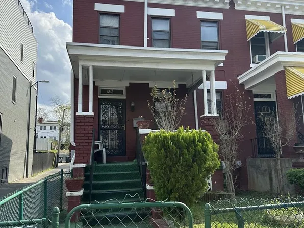 726 Taylor St NW, Washington, DC 20011