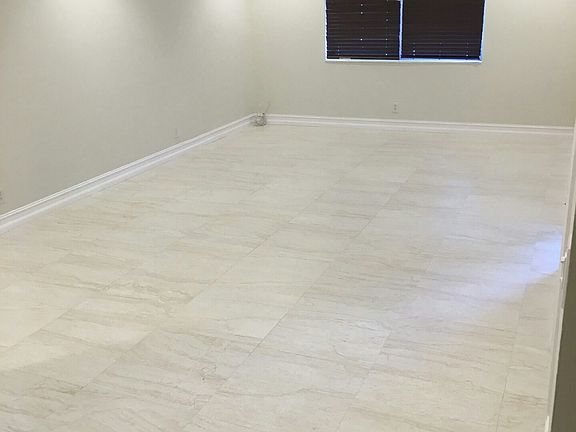 3rd image of 669 W Oakland Park Blvd APT 202B