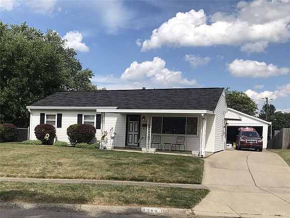 2nd image of 2500 Crestwell Pl