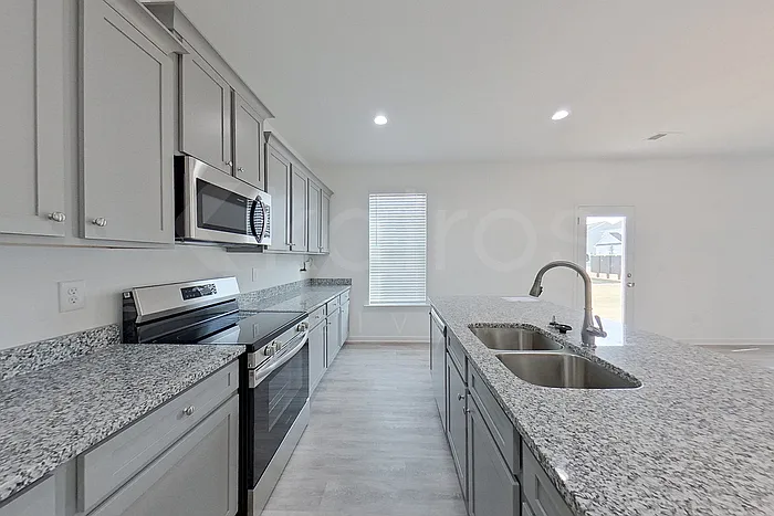 100 English Oak Ln — Photo 8