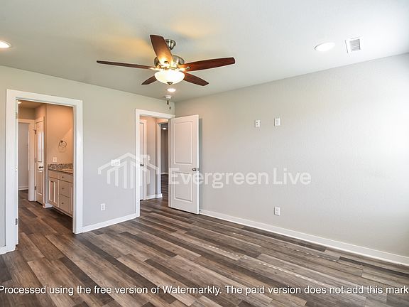 5th image of 370 N Mojave St