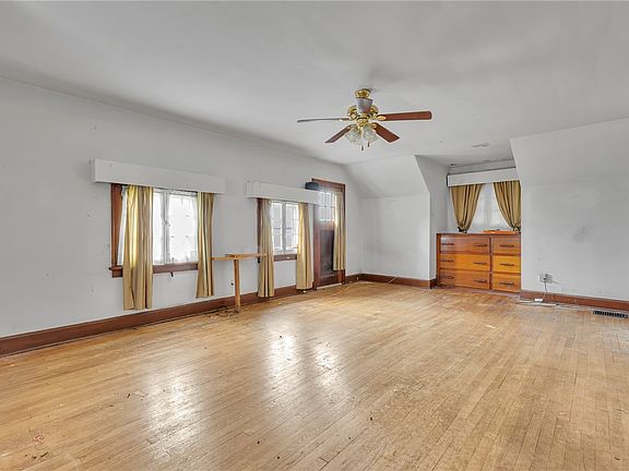 21st image of 613 Briarcliff Dr