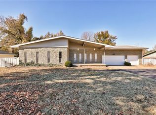 1011 Hampton Rd, Harrah, OK 73045