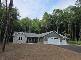 133 Thomas Ave, Shawano, WI 54166