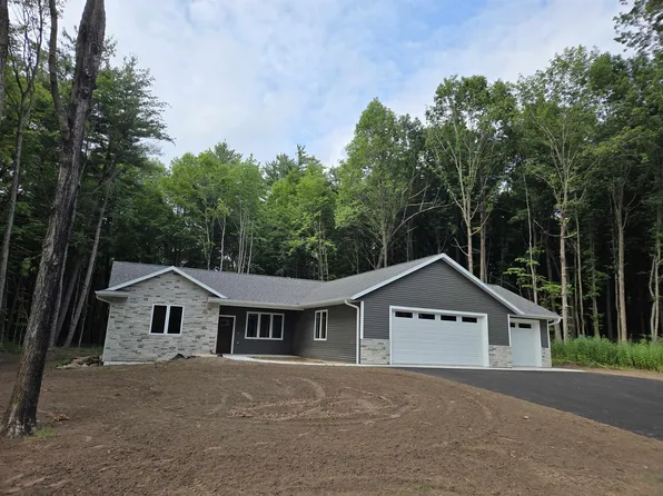 133 Thomas Ave, Shawano, WI 54166