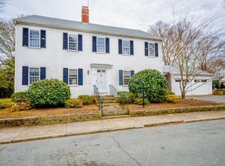18 Main St, Marion, MA 02738