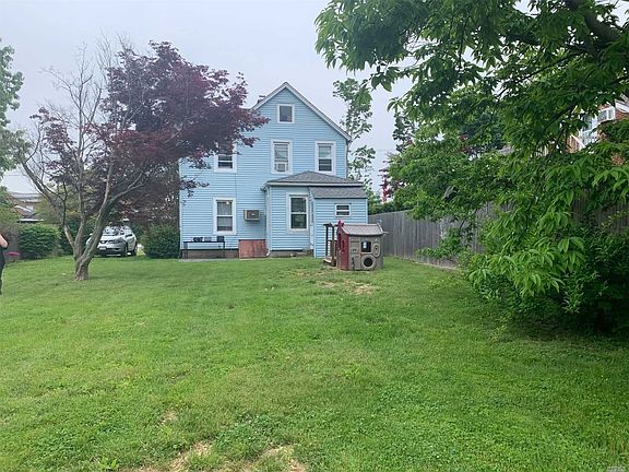 3rd image of 76 1st Ave