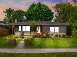 6957 Lindley Ave, Reseda, CA 91335