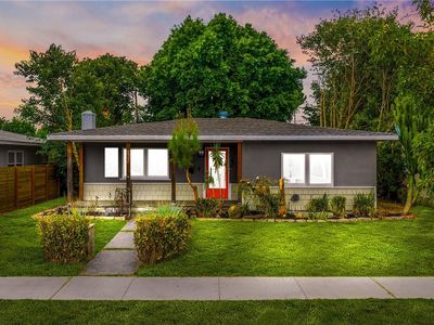 6957 Lindley Ave, Reseda, CA, 91335