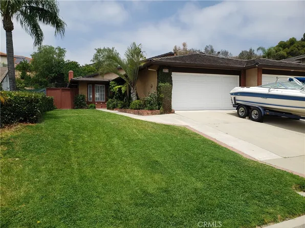3919 Ravenswood Dr, Yorba Linda, CA 92886