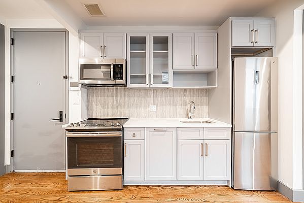 1st image of 1014 Carroll St #2E