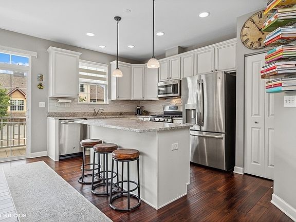 5th image of 4170 Royal Mews Cir