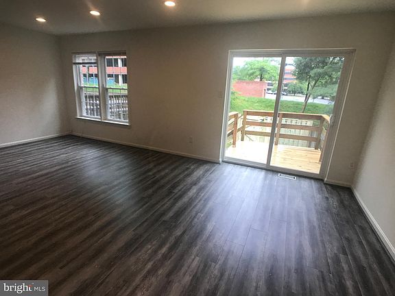 4th image of 10452 White Granite Ct