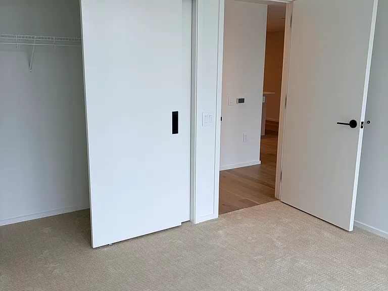 333 Ward Ave #911 — Photo 31