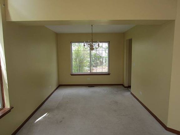 5th image of 1400 Darnell Dr