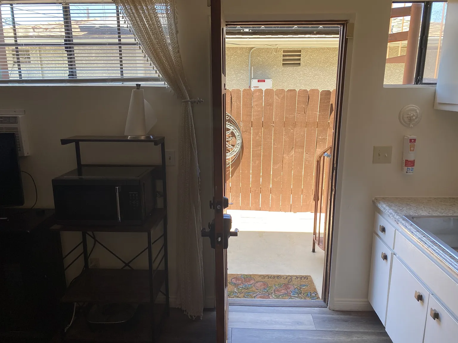 1 bed, $1,590 — Photo 2