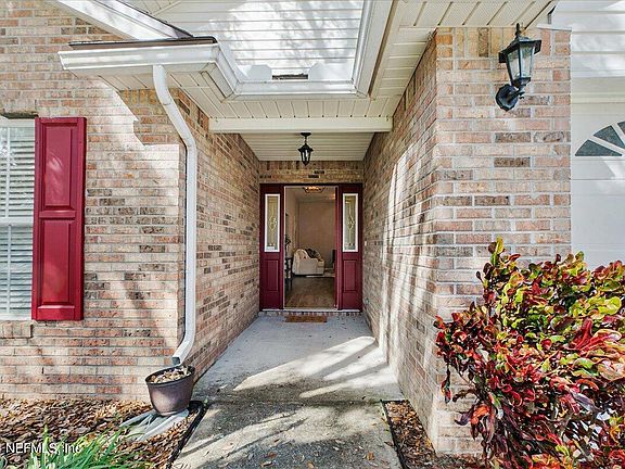 3rd image of 1727 CANOPY OAKS Drive
