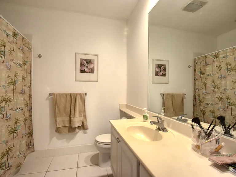 2nd bathroom