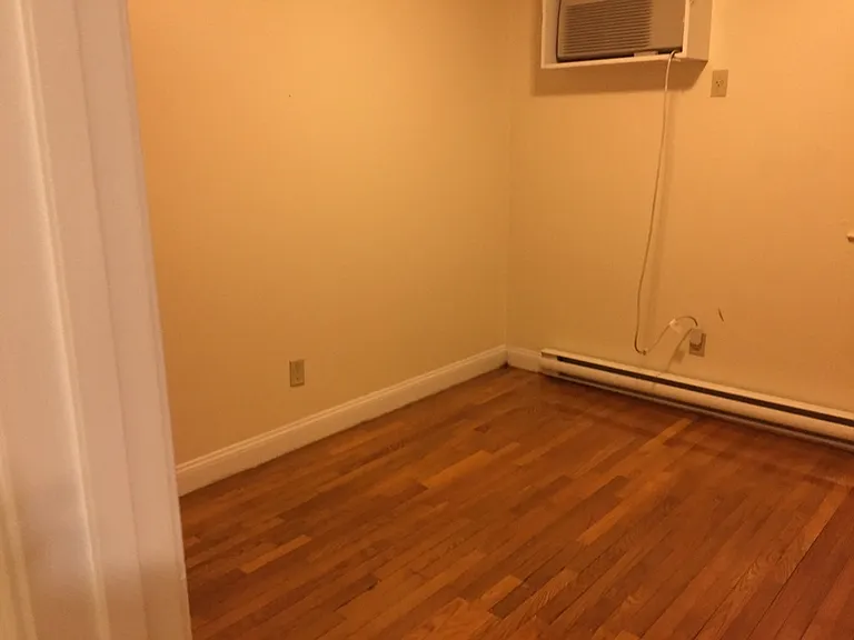 1 Tyler St #1 — Photo 4