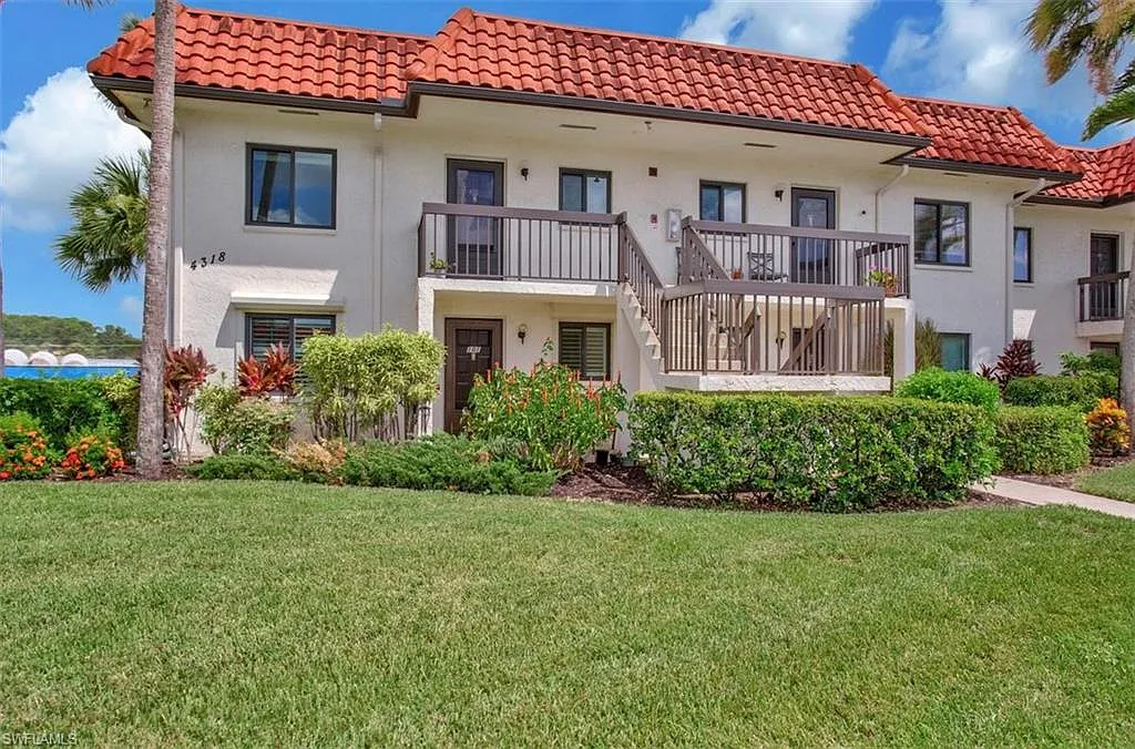 2 bed, 2.0 bath, 800 sqft, $1,600 — Photo 1