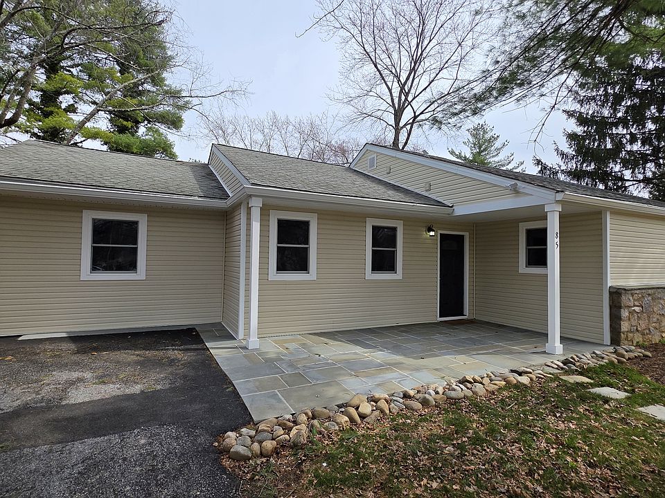 1st image of 85 Conestoga Rd