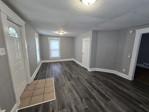2nd image of 209 W Broadway St