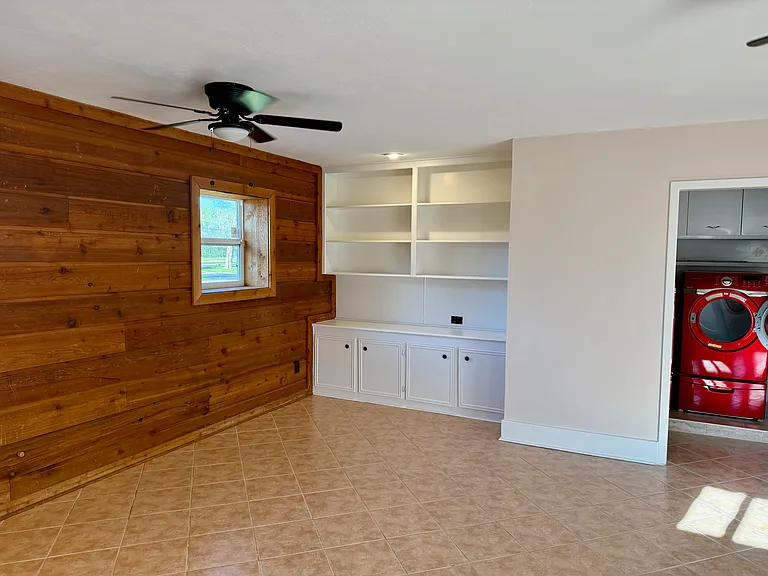1109 Sally Anne Dr — Photo 8