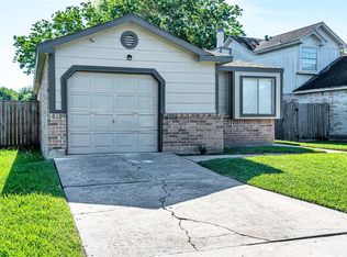 16207 Rosenridge Dr, Houston, TX 77053