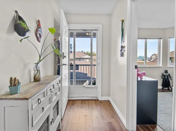 45435 Knight Rd #20, Chilliwack, BC V2R 3E8