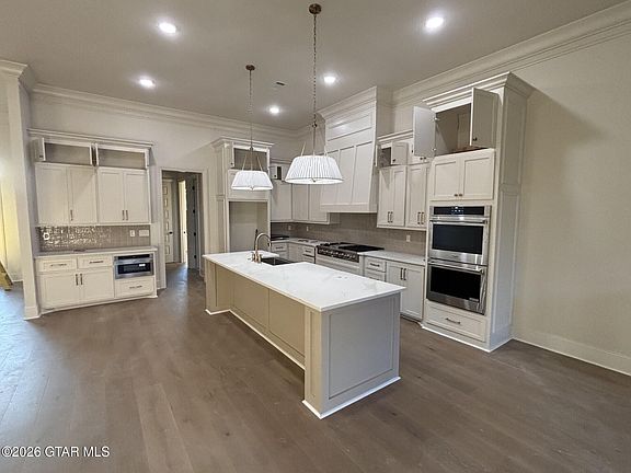 4th image of 242 Turnberry