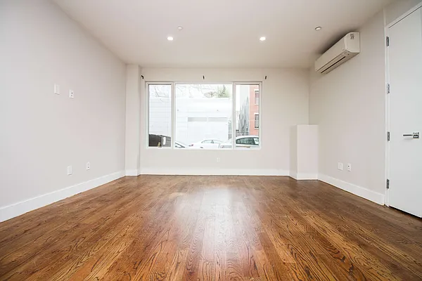 Rented by Nooklyn NYC LLC | media 37