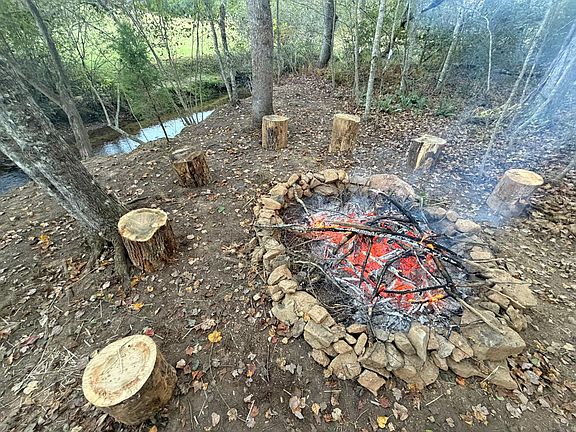 4th image of 13D Rainey Valley Ln