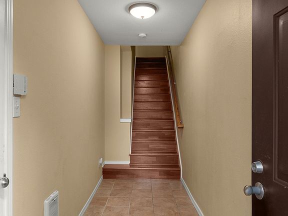 4th image of 1814 SE Cutter Ln