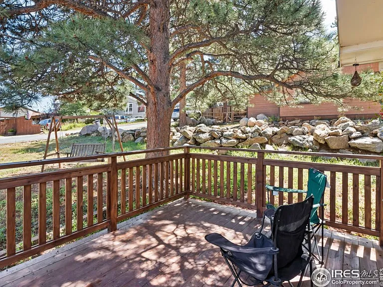 435 Columbine Ave — Photo 12