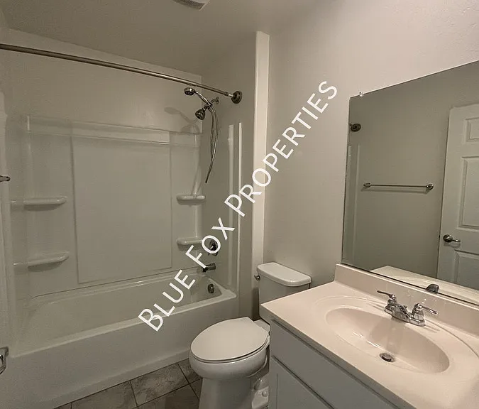 98 E Manor View Rd — Photo 21