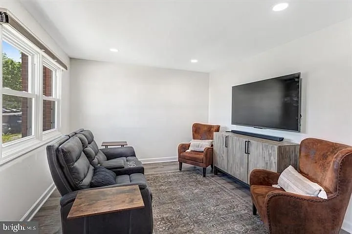 2454 Kilpatrick Pl — Photo 8
