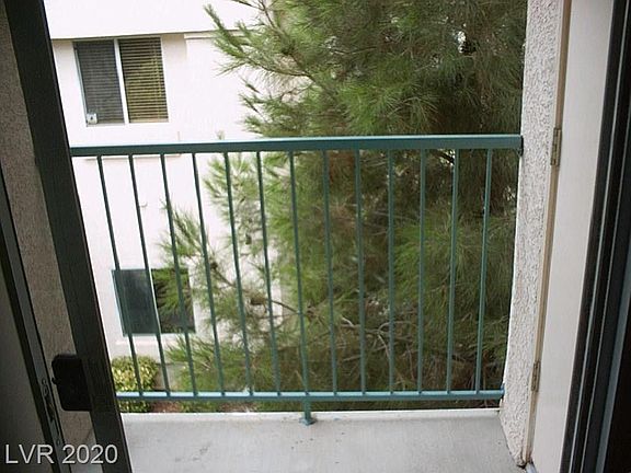 3rd image of 2110 N Los Feliz St #2022