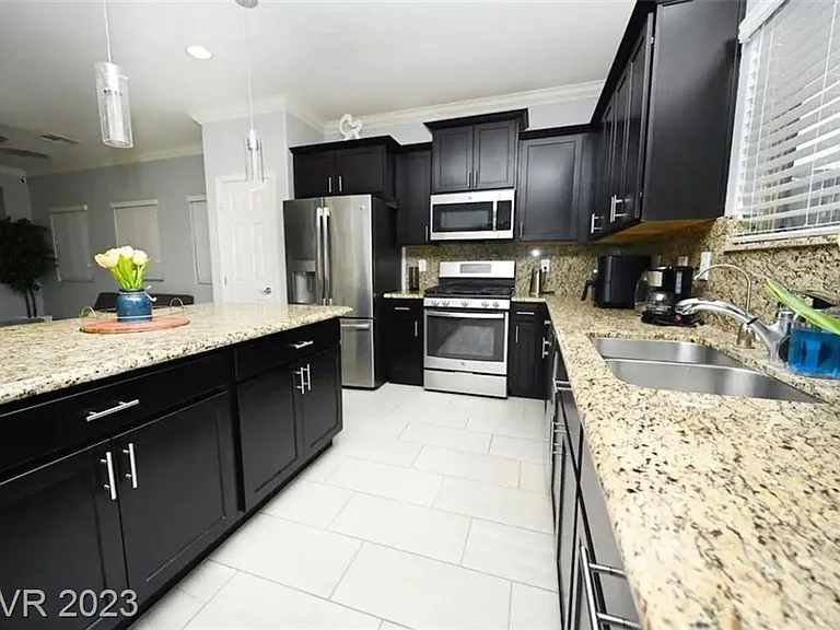 8333 Spanish Creek Ct — Photo 15