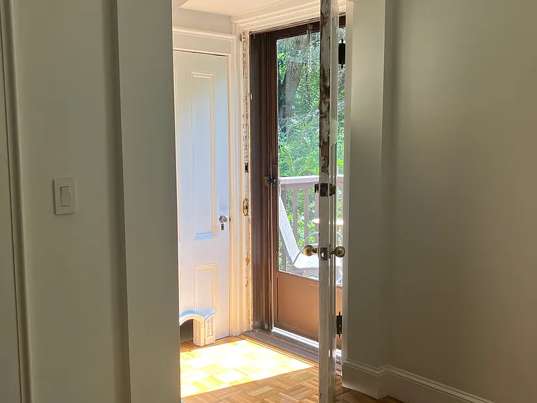 1010 Centre St #3 — Photo 7
