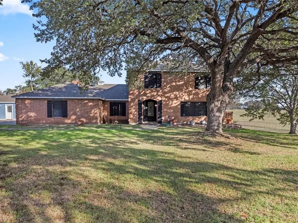 501 Rudeloff Rd, Seguin, TX 78155