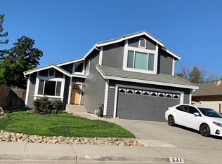 331 Danbury Cir, Vacaville, CA 95687