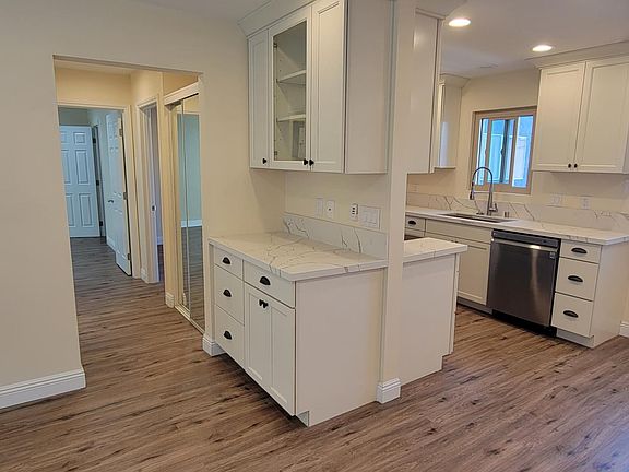 3rd image of 8150 Lemon Ave Unit 123